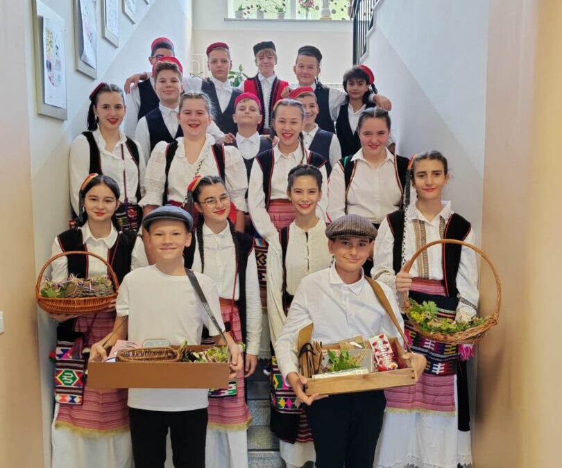 Svečano i veselo proslavili Dan škole i Dan župe sv. Mihovila